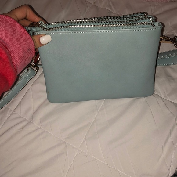 SUPER CUTE BABY BLUE PURSE - Picture 3 of 3